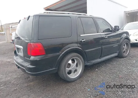 2005 Lincoln Navigator z USA, uszkodzony, nr VIN 5LMFU285X5LJ21658
